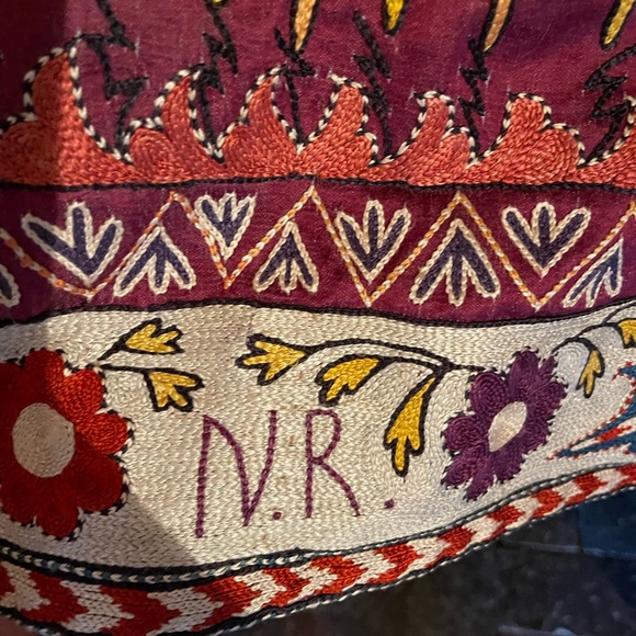 Reversal duster from Afghanistan with the initials or N. R. made from silk Ikat - Picture 7 of 16